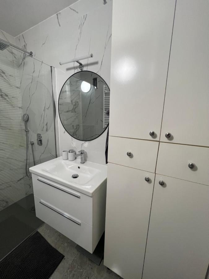 City Center Apartment Twiggy マカルスカ エクステリア 写真