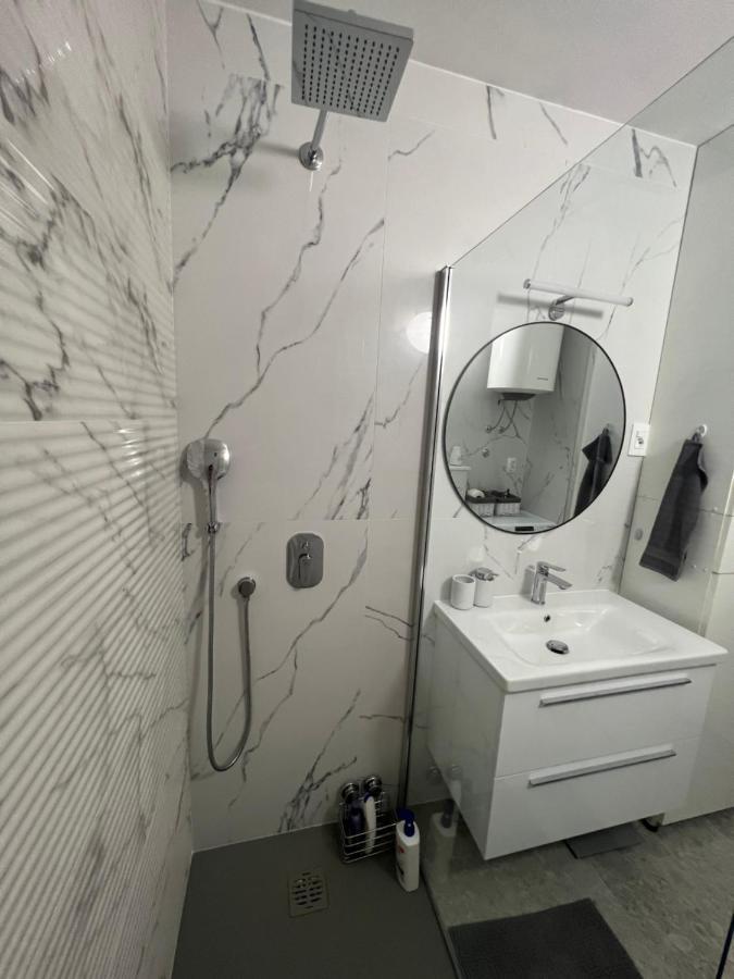 City Center Apartment Twiggy マカルスカ エクステリア 写真